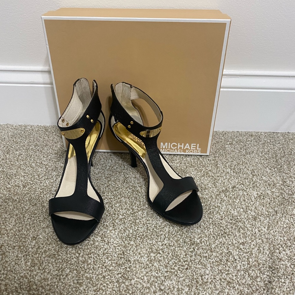 Black Michael Kors heels size 7.5